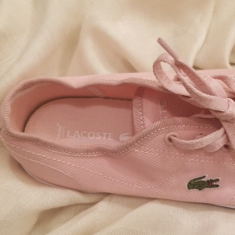 Lacoste tennis shoes - Picture 3 of 4